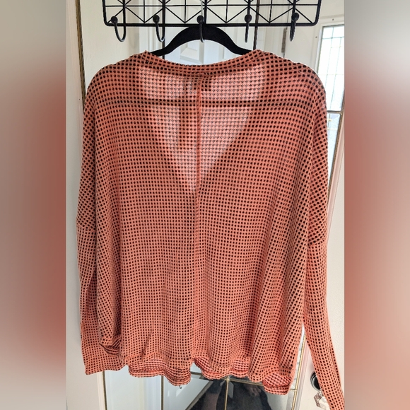 Urban Outfitters Pink Button-Up Top - Picture 3 of 5